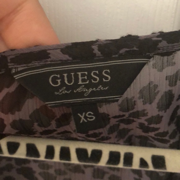 Guess top - Picture 2 of 3